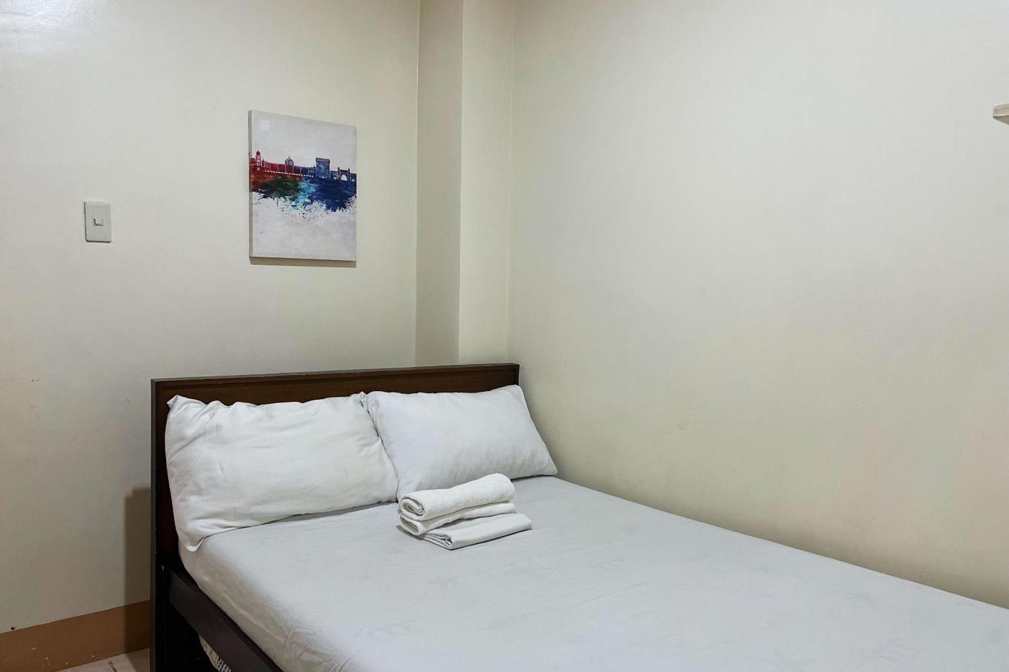 Sta Rosa Inn Iloilo Powered By Cocotel Zimmer foto